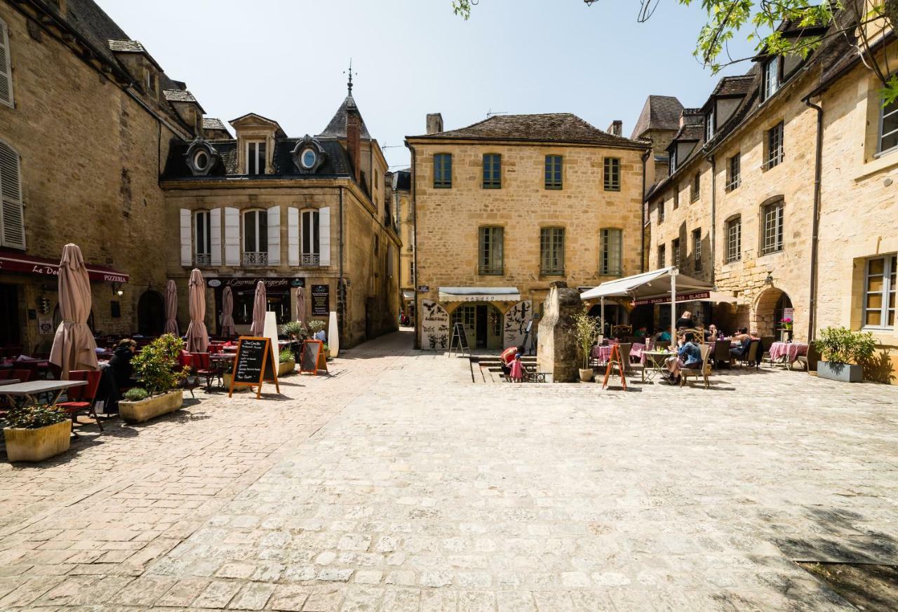 Le Grand Duplex De Rafael Lägenhet Sarlat-la-Canéda Exteriör bild